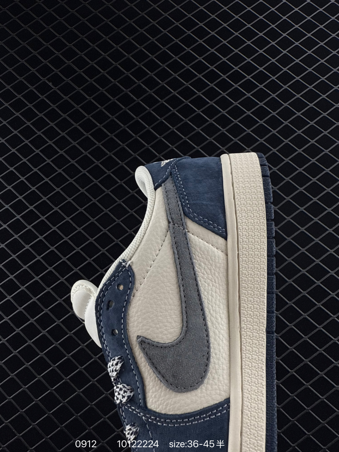 Nike Air Jordan 1 x Travis Scott